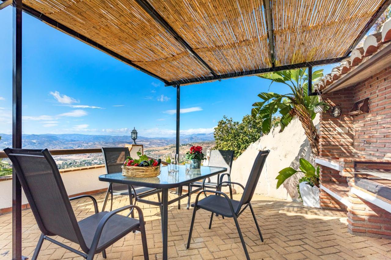Holiday Home El Encinar Alcaucin Luaran gambar