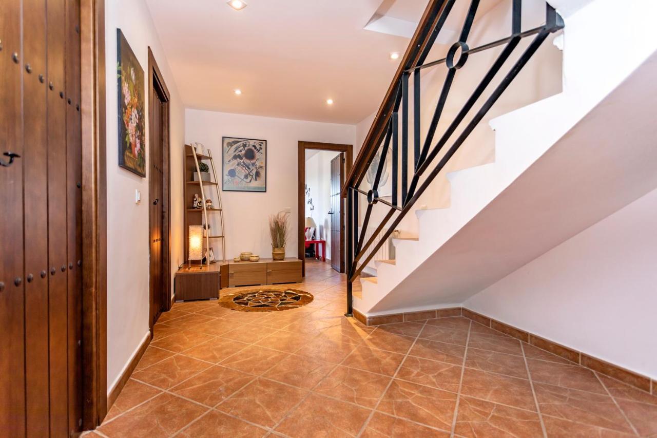 Holiday Home El Encinar Alcaucin Luaran gambar