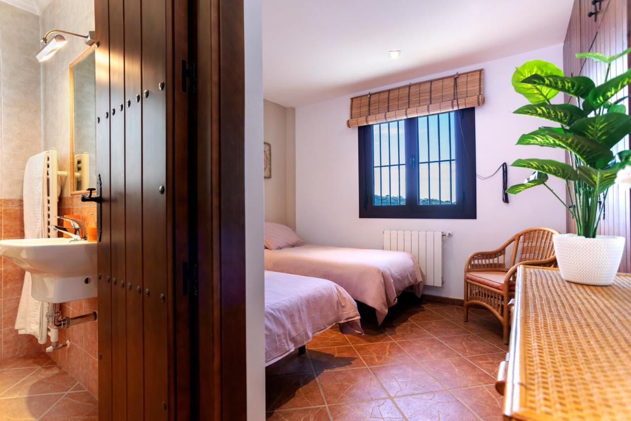 Holiday Home El Encinar Alcaucin Luaran gambar